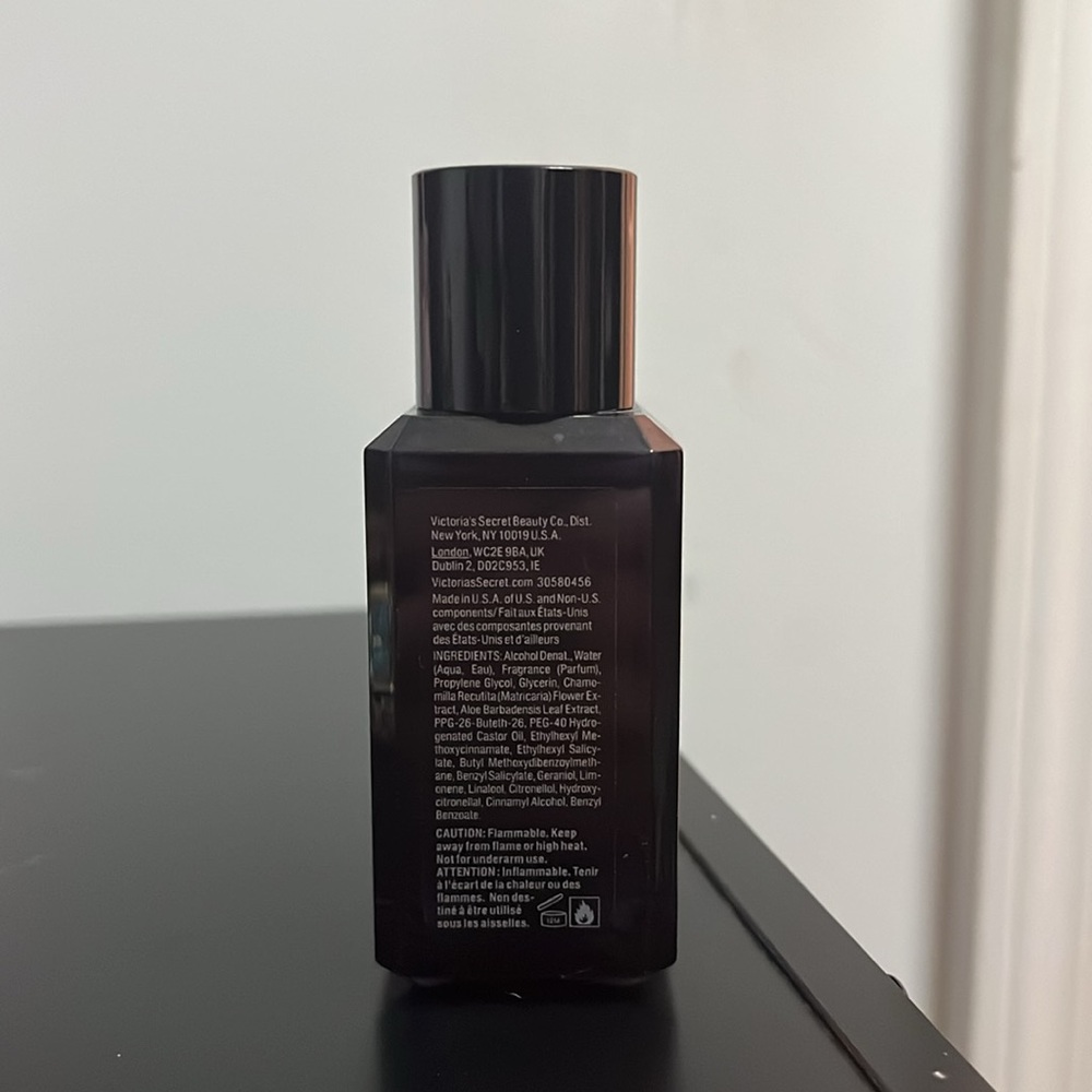 Victoria’s Secret tease candy noir - Picture 3 of 5